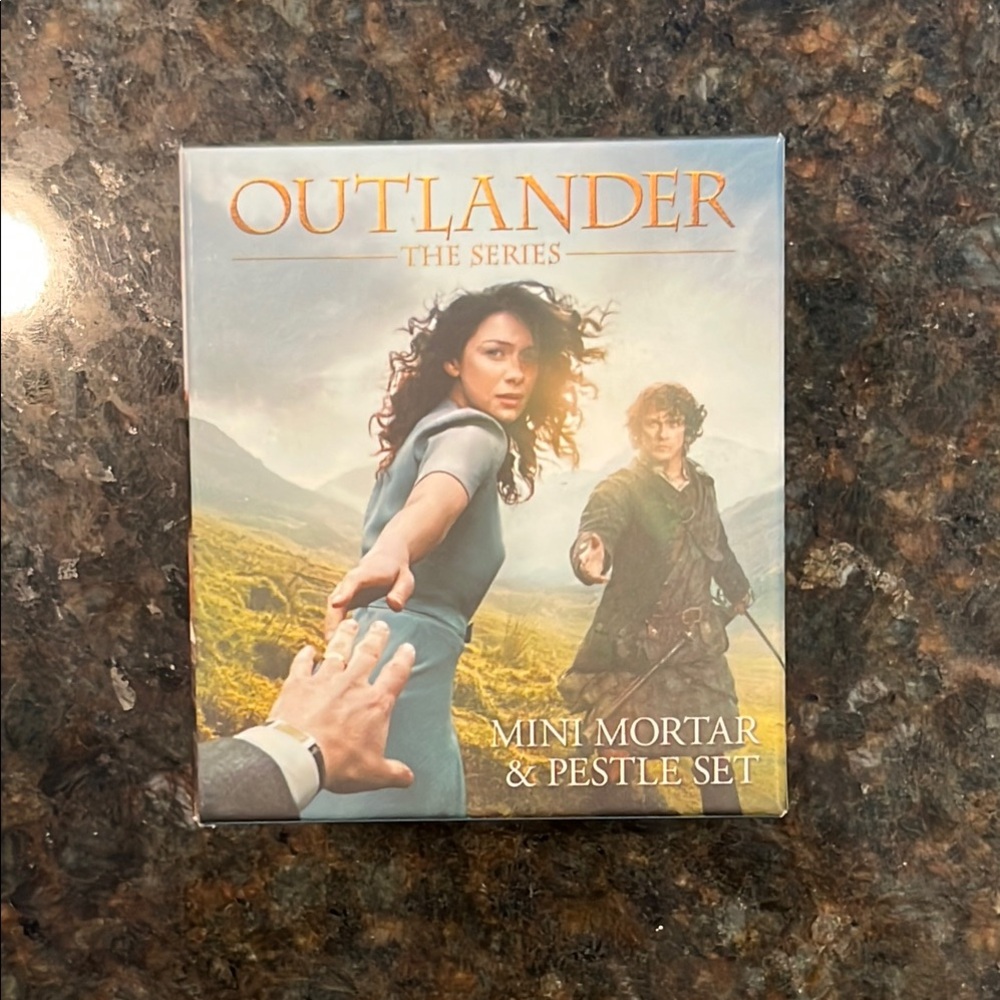 Outlander The Series Mini Mortar & Pestle Set Running Press 2015